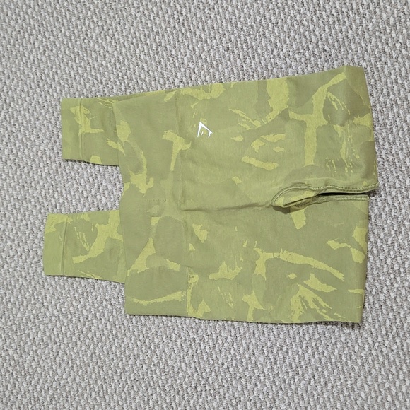 Gymshark Camo Leggings - Picture 2 of 4